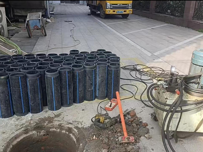 翼城PE置换管厂家 DN315置换管 非开挖管短管置换